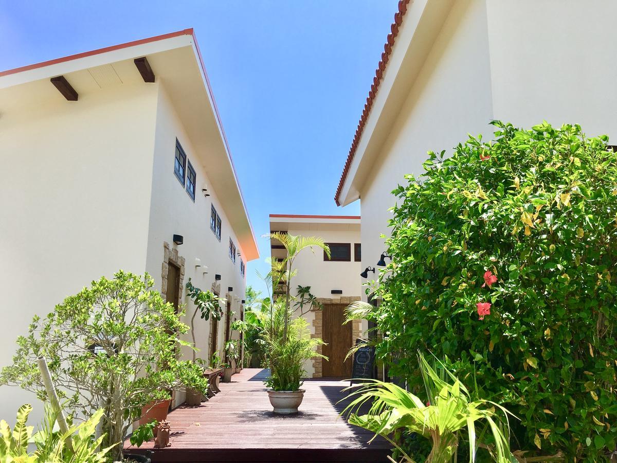 Wellness Pension Coco Ishigaki  Exteriör bild